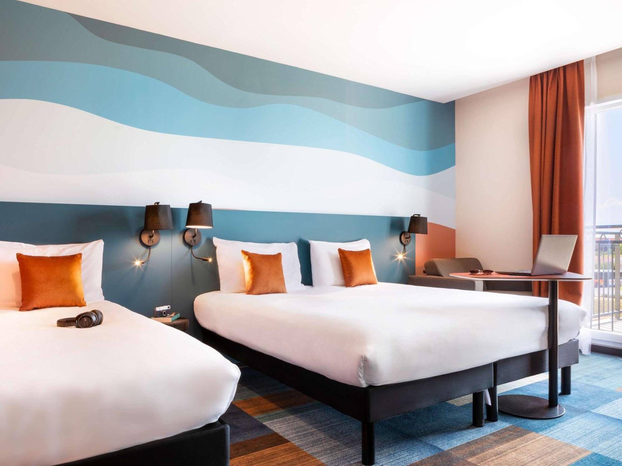 Ibis Styles Miramas Hotel Bagian luar foto