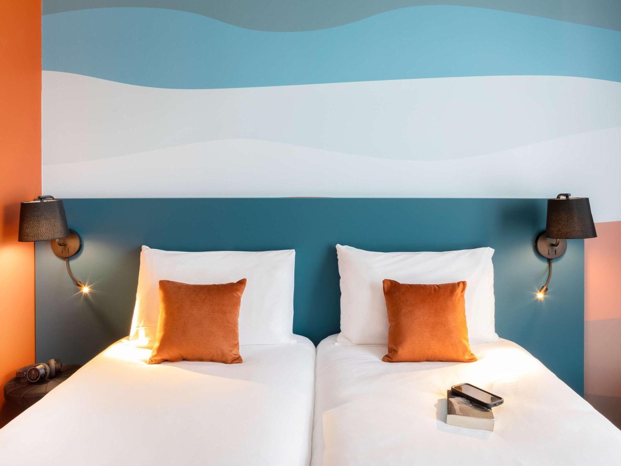 Ibis Styles Miramas Hotel Bagian luar foto