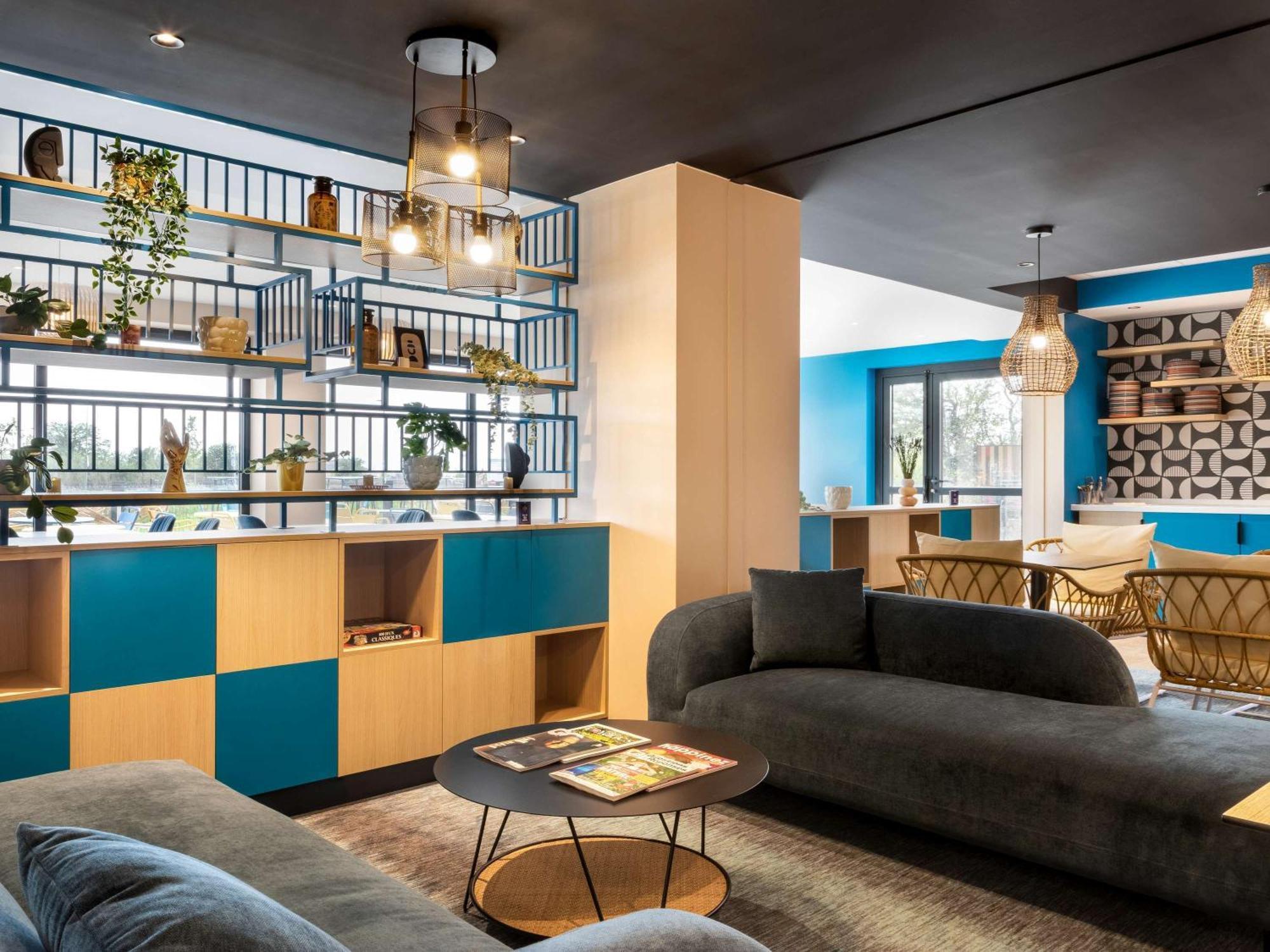 Ibis Styles Miramas Hotel Bagian luar foto