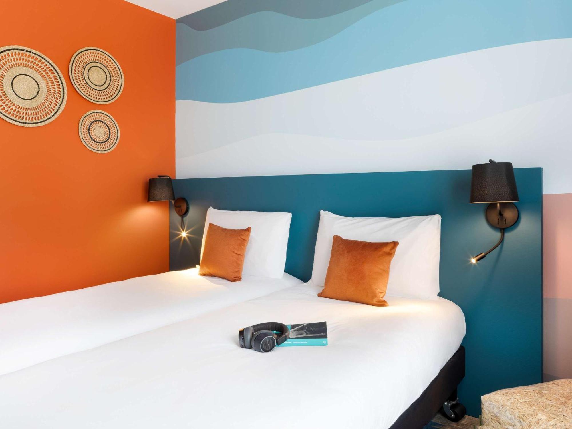 Ibis Styles Miramas Hotel Bagian luar foto