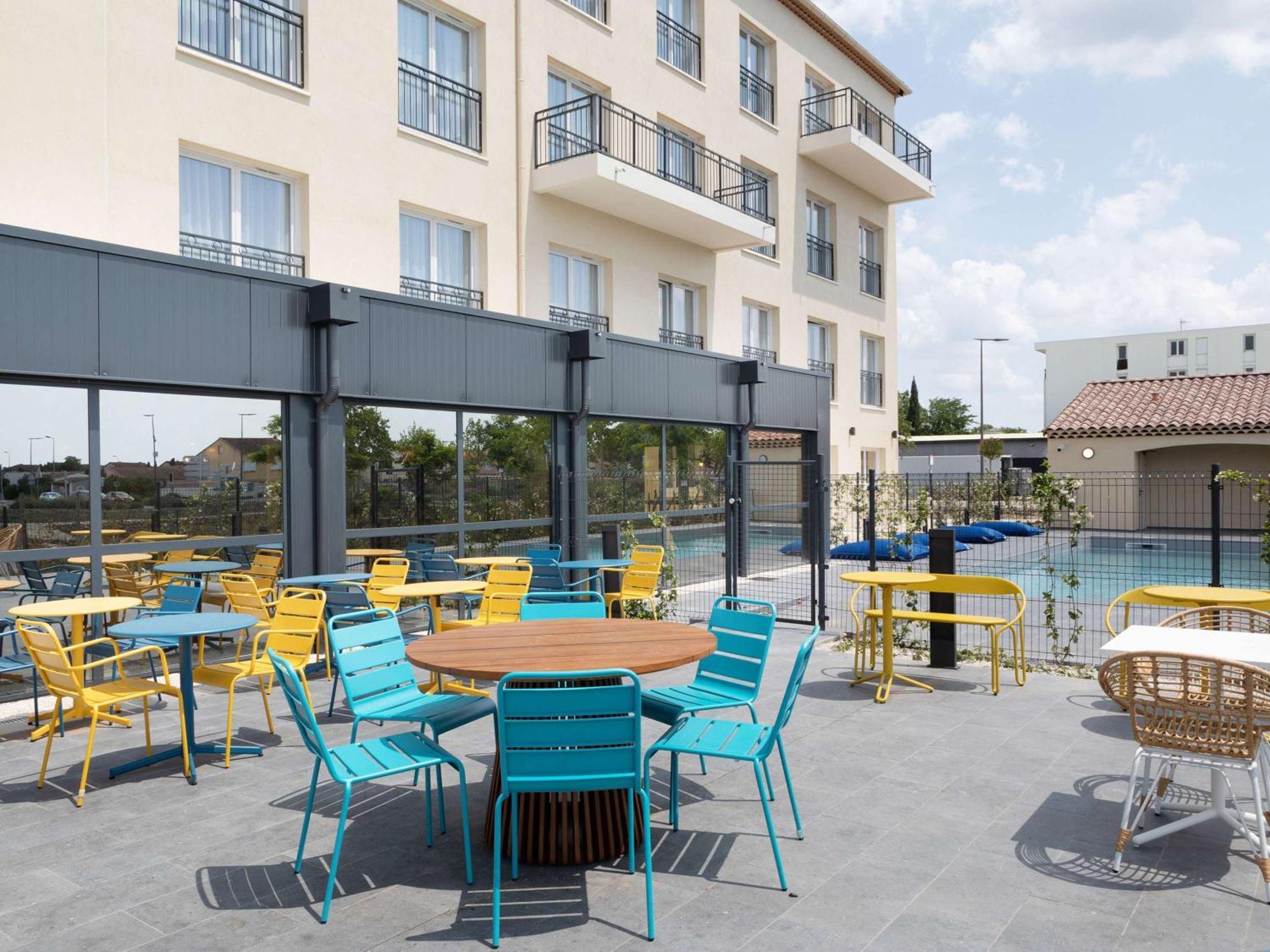 Ibis Styles Miramas Hotel Bagian luar foto